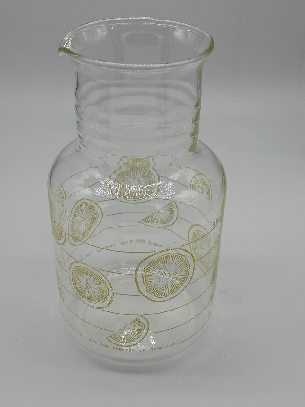 Pyrex 48 Oz Glass Carafe Pitcher Lemon Citrus Gold Vintage No Chips 6 Cup